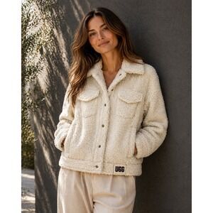 UGG Frankie Sherpa Trucker Jacket Women Small Cream Fleece Snap Front 1113951